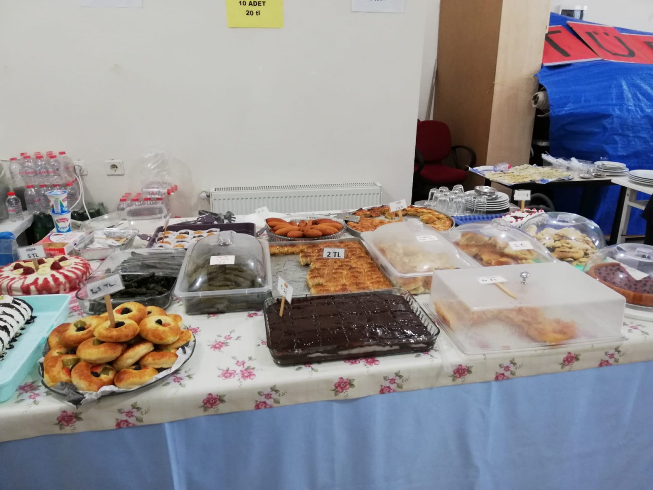 Bu kermesin geliri öğrencilere  8