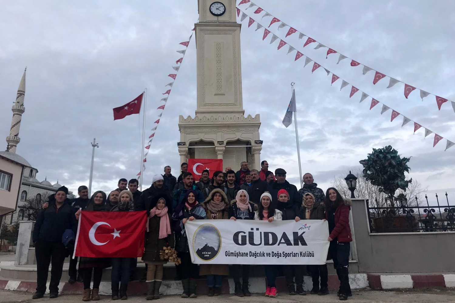 Gümüşhaneli dağcılar Sarıkamış şehitleri için yürüdü 13