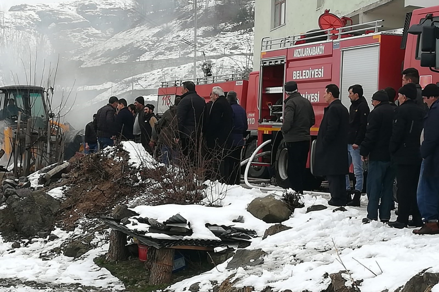 Bir yıllık emeği küle döndü 3