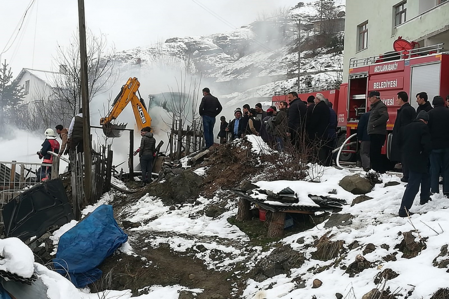 Bir yıllık emeği küle döndü 6