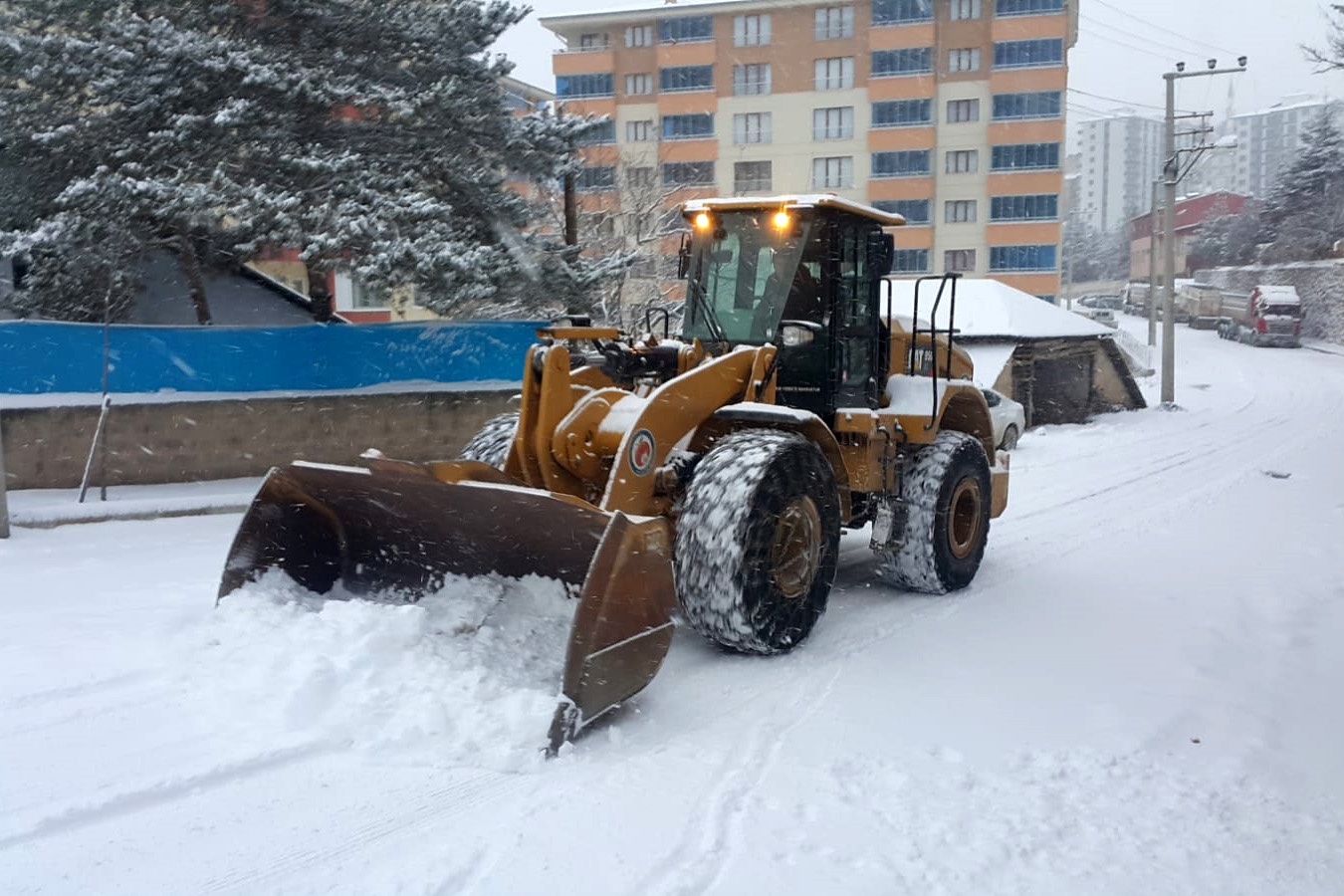 Kar yağdı 2 saatte 5 maddi hasarlı kaza meydana geldi 10