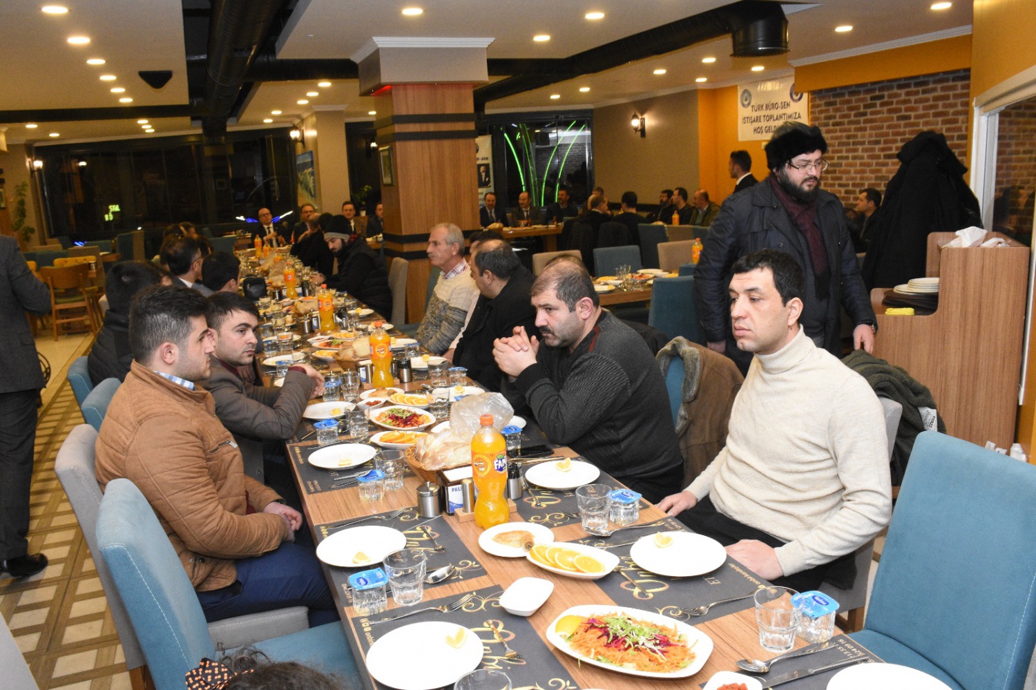 Türk Büro-Sen üyeleri yemekte buluştu 7