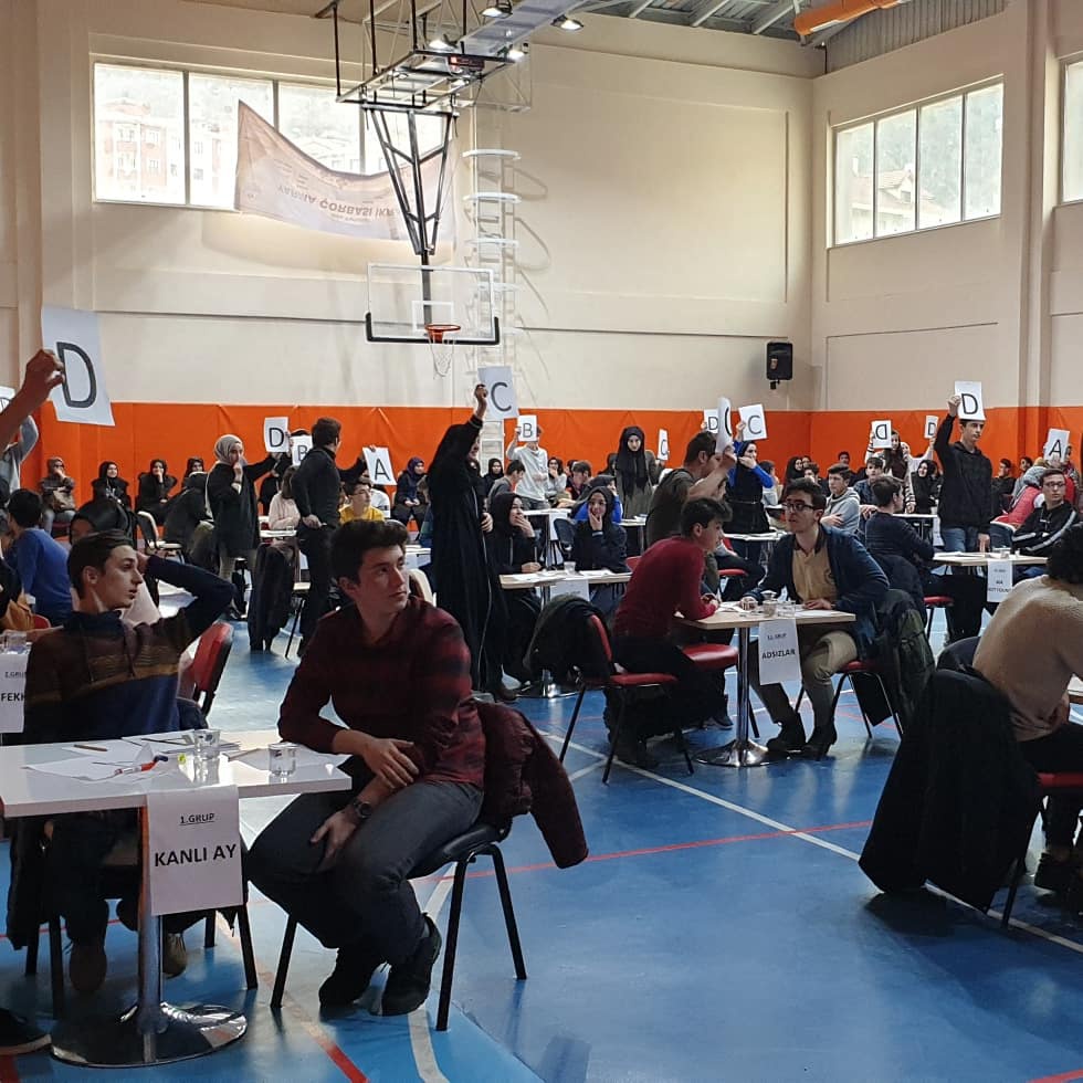 Gençler bilgi yarışmasında ter döktü 6