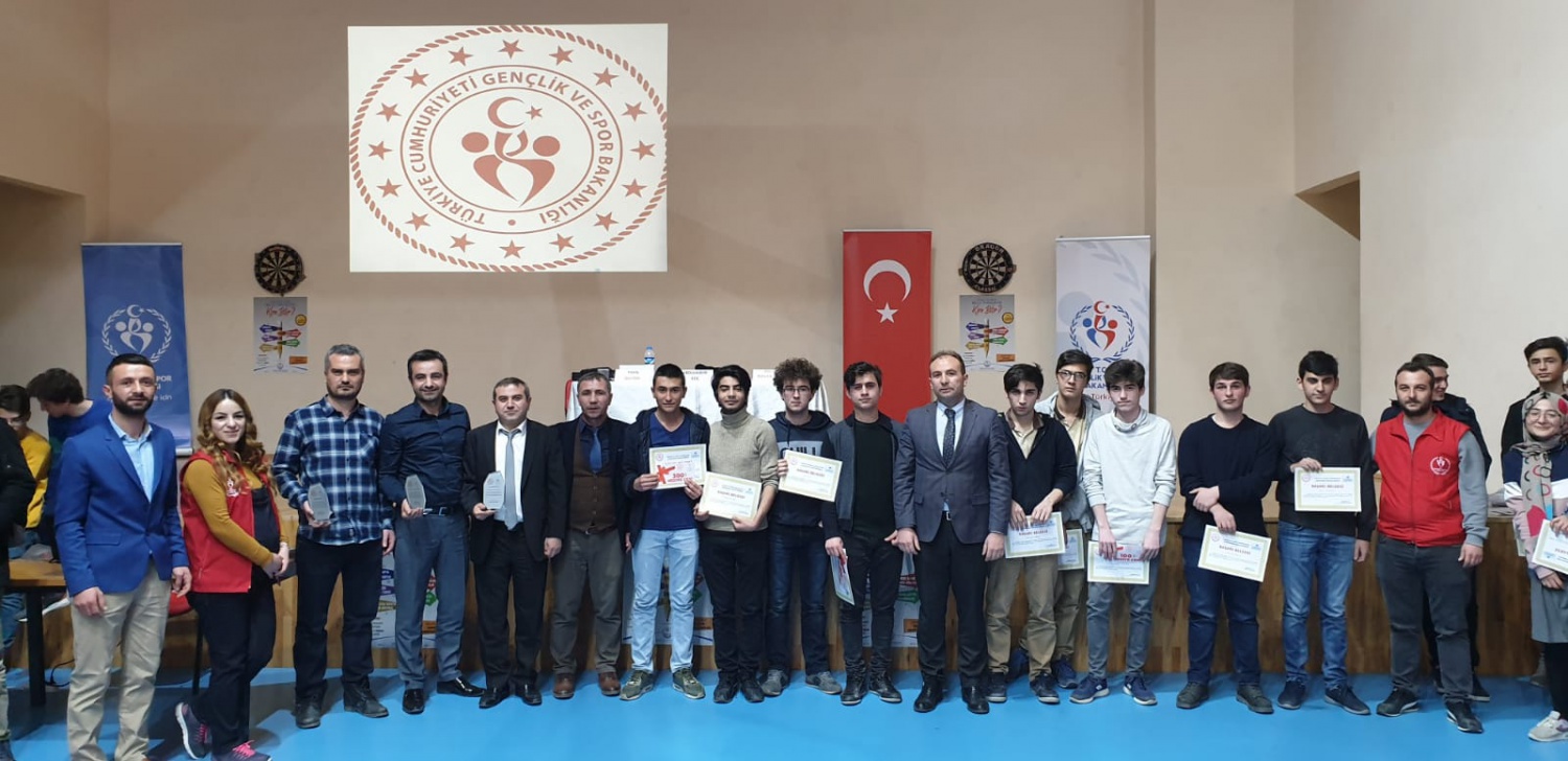 Gençler bilgi yarışmasında ter döktü 5