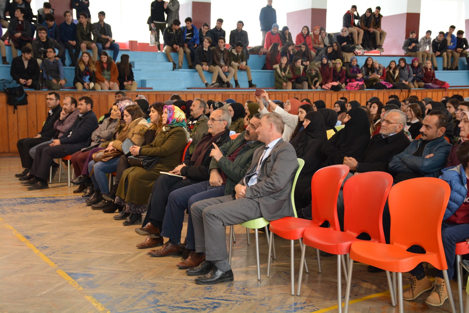 Gümüşhane’de ‘Gümüşhaneli Şairlerin Şiirleri’ dinletisi yapıldı 8