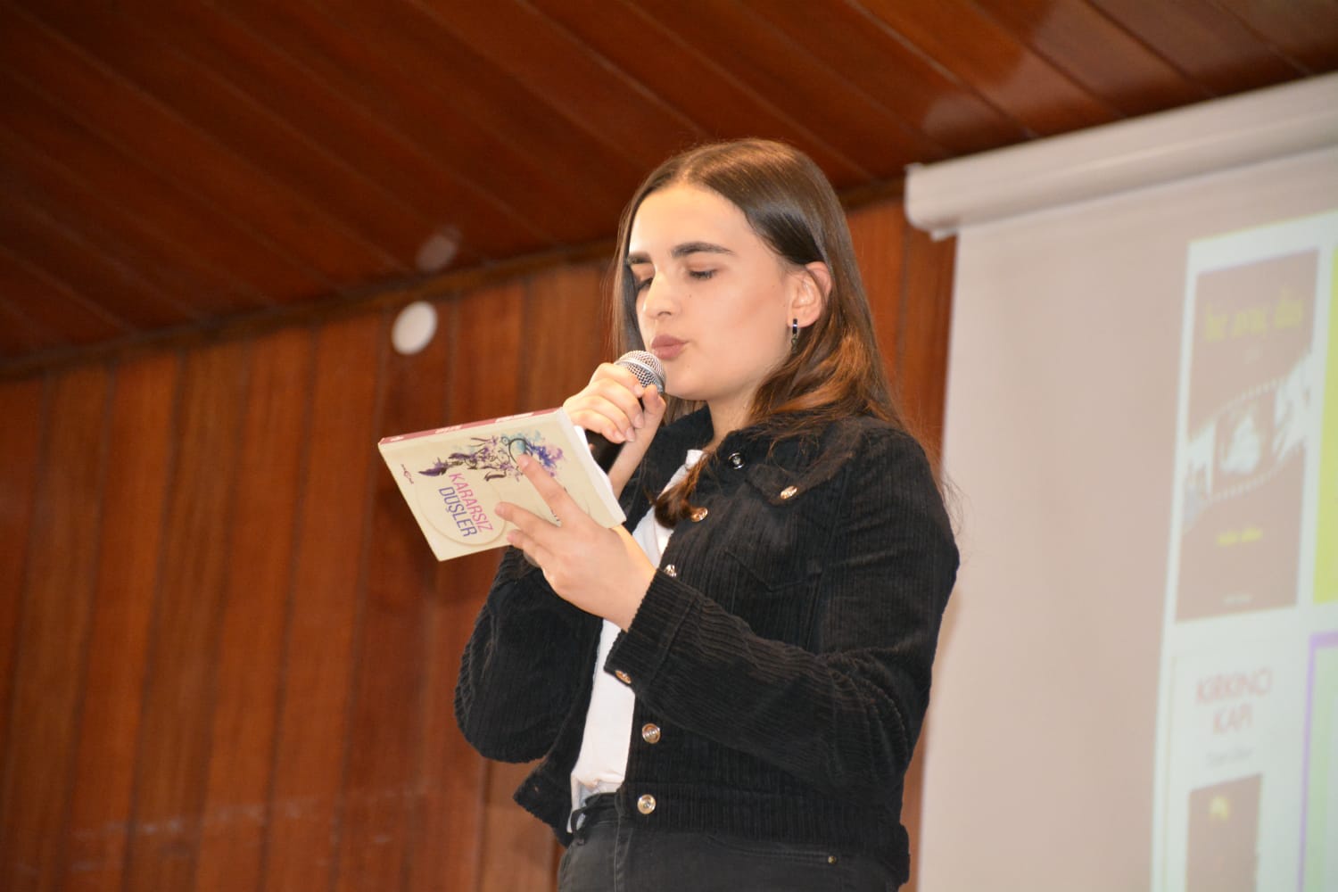 Gümüşhane’de ‘Gümüşhaneli Şairlerin Şiirleri’ dinletisi yapıldı 17