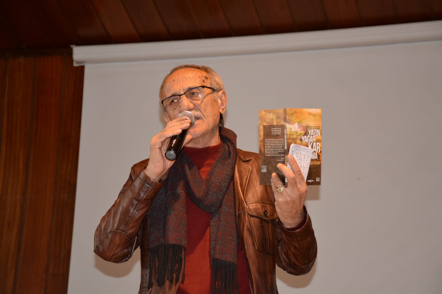 Gümüşhane’de ‘Gümüşhaneli Şairlerin Şiirleri’ dinletisi yapıldı 27