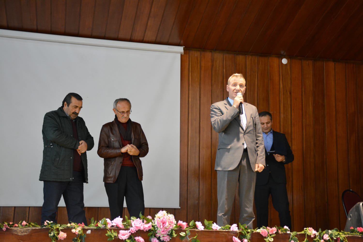 Gümüşhane’de ‘Gümüşhaneli Şairlerin Şiirleri’ dinletisi yapıldı 29