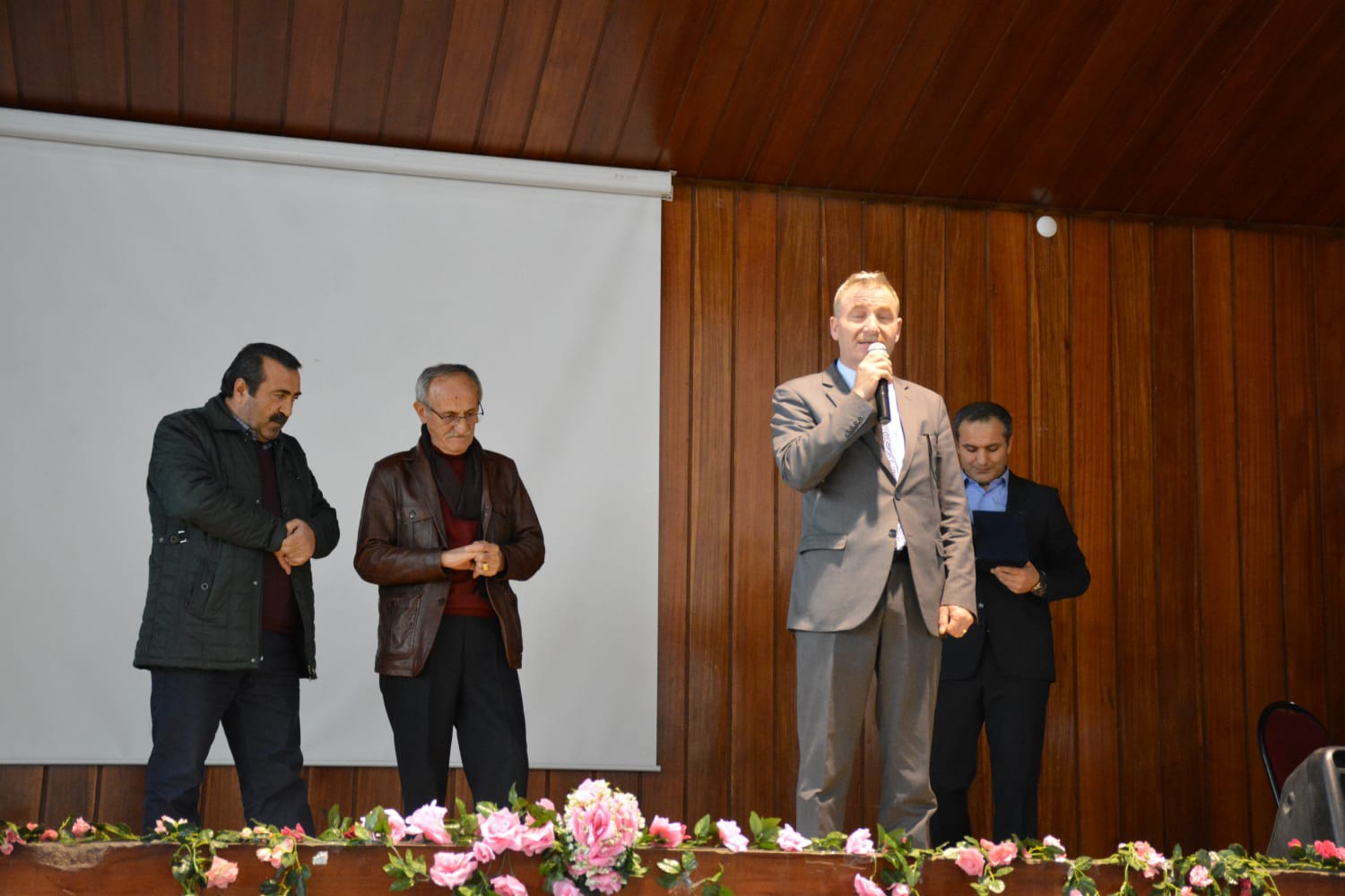 Gümüşhane’de ‘Gümüşhaneli Şairlerin Şiirleri’ dinletisi yapıldı 30