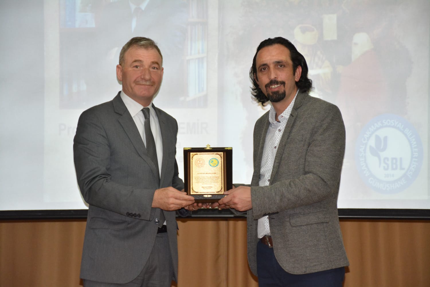 Demir öğrencilerle buluştu 2