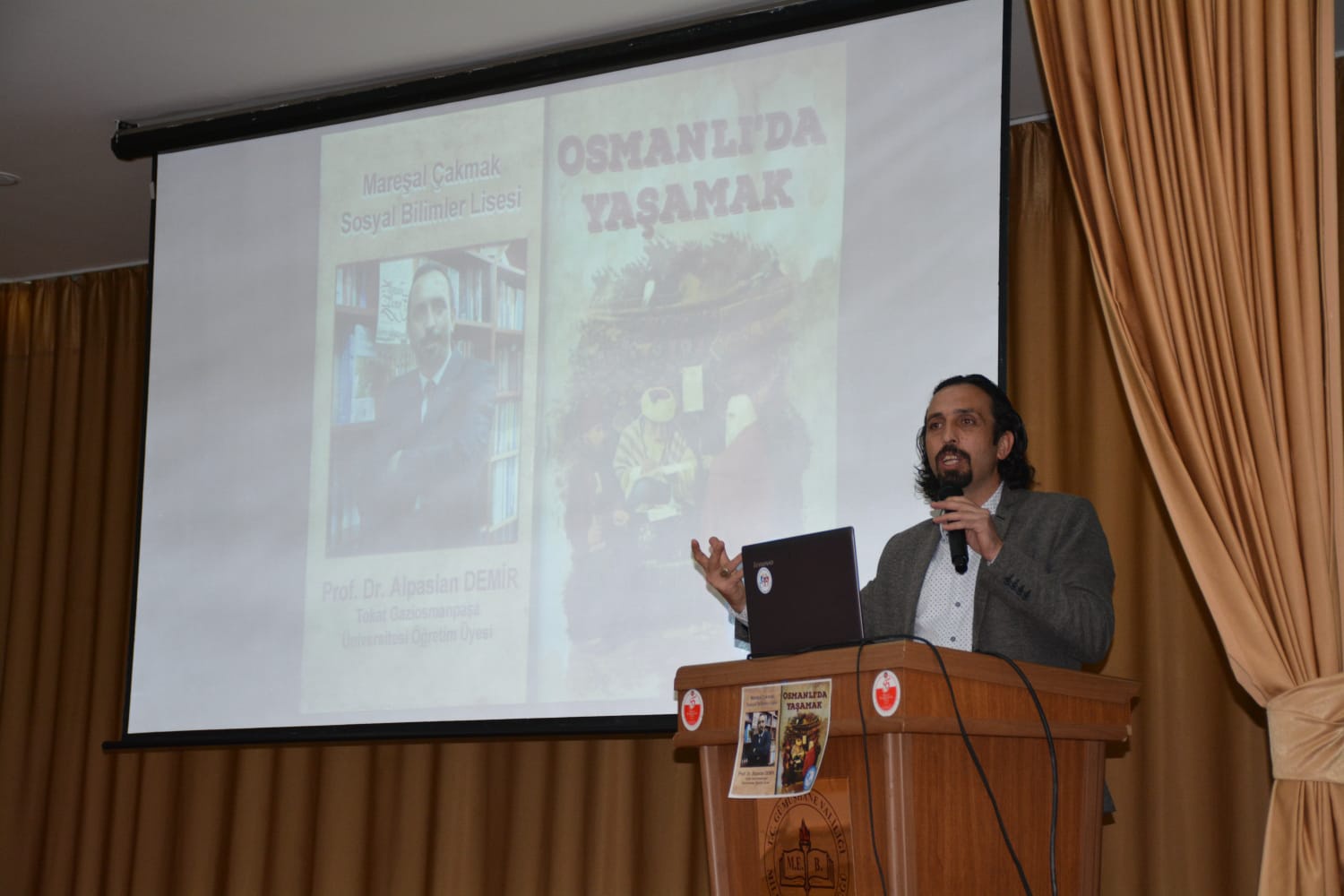 Demir öğrencilerle buluştu 5