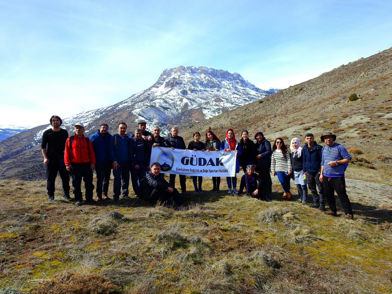 Gümüşhaneli dağcılardan Kadınlar Günü yürüyüşü 21