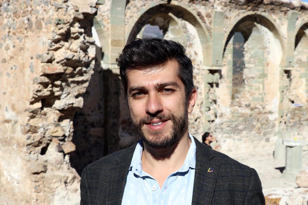 Uluslararası Turgut Cansever ödülü bir Gümüşhaneliye verildi 4