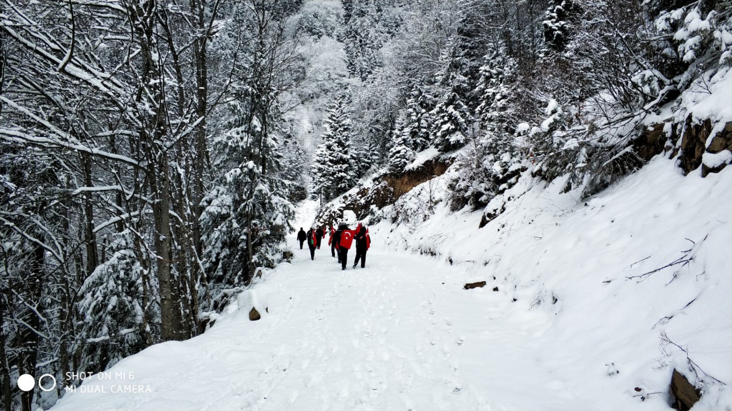 Gümüşhaneli dağcılar Çanakkale şehitleri için yürüdü 10