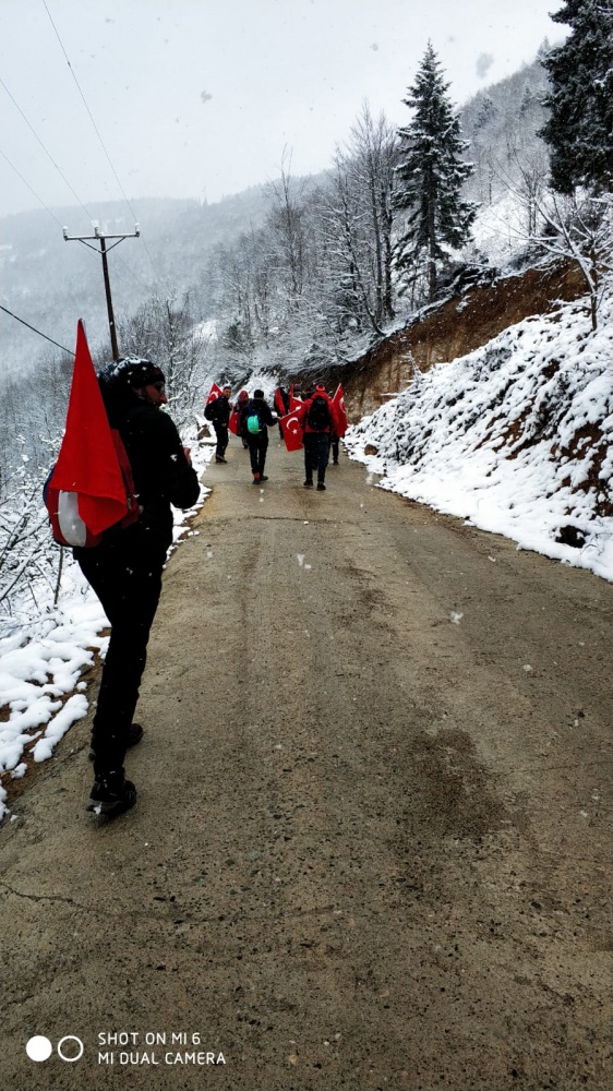 Gümüşhaneli dağcılar Çanakkale şehitleri için yürüdü 41