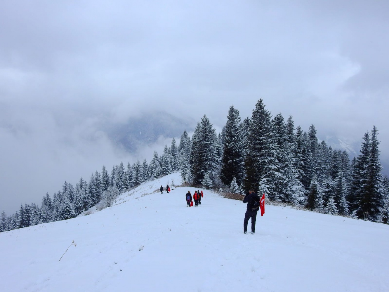 Gümüşhaneli dağcılar Çanakkale şehitleri için yürüdü 32
