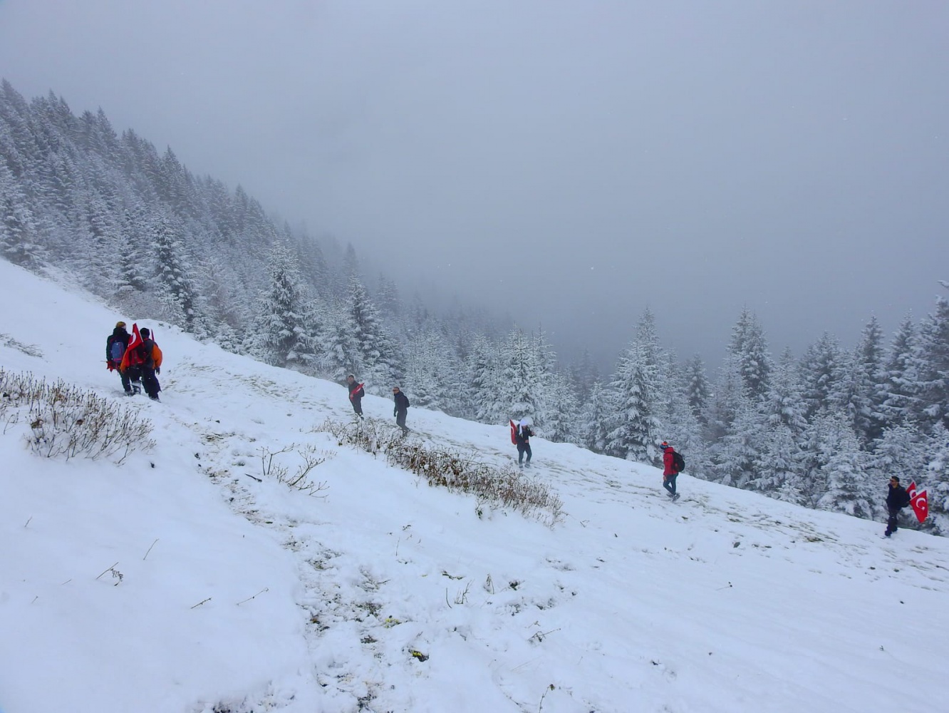 Gümüşhaneli dağcılar Çanakkale şehitleri için yürüdü 43