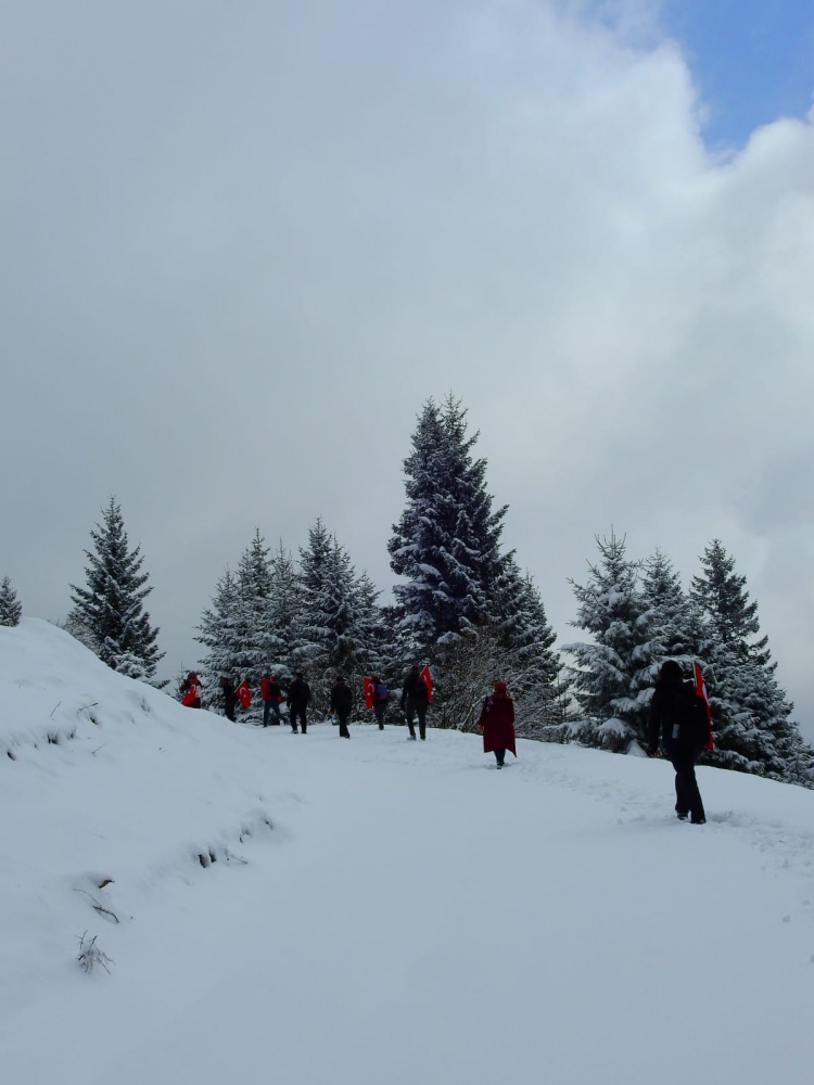Gümüşhaneli dağcılar Çanakkale şehitleri için yürüdü 4