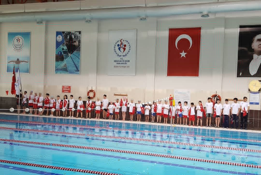 Gümüşhane’de 2.yüzme şampiyonası 3