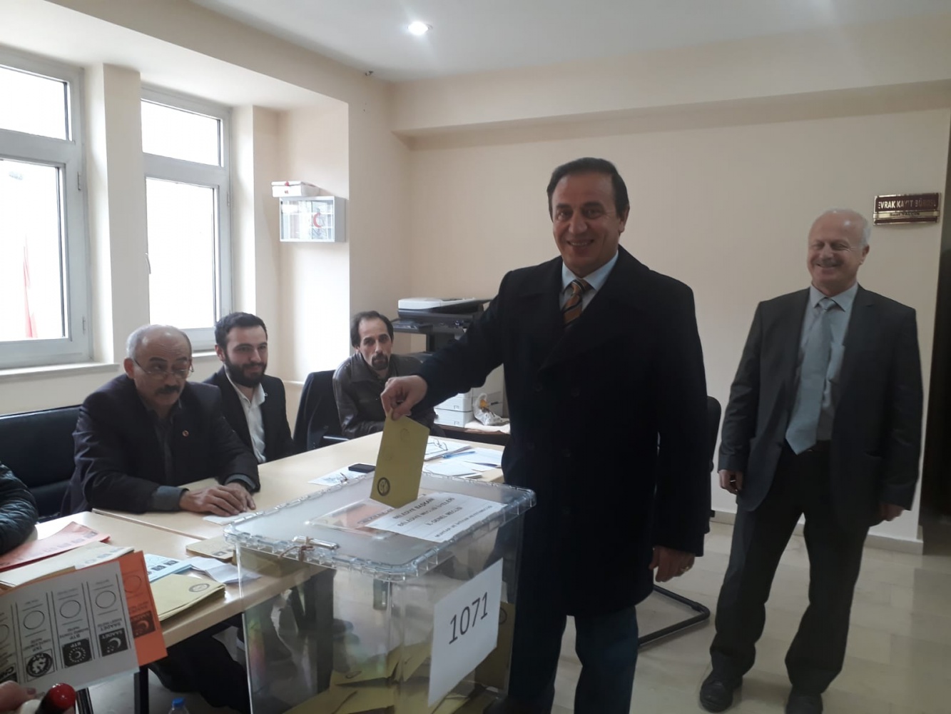 Başkan adayları oylarını kullandı 2