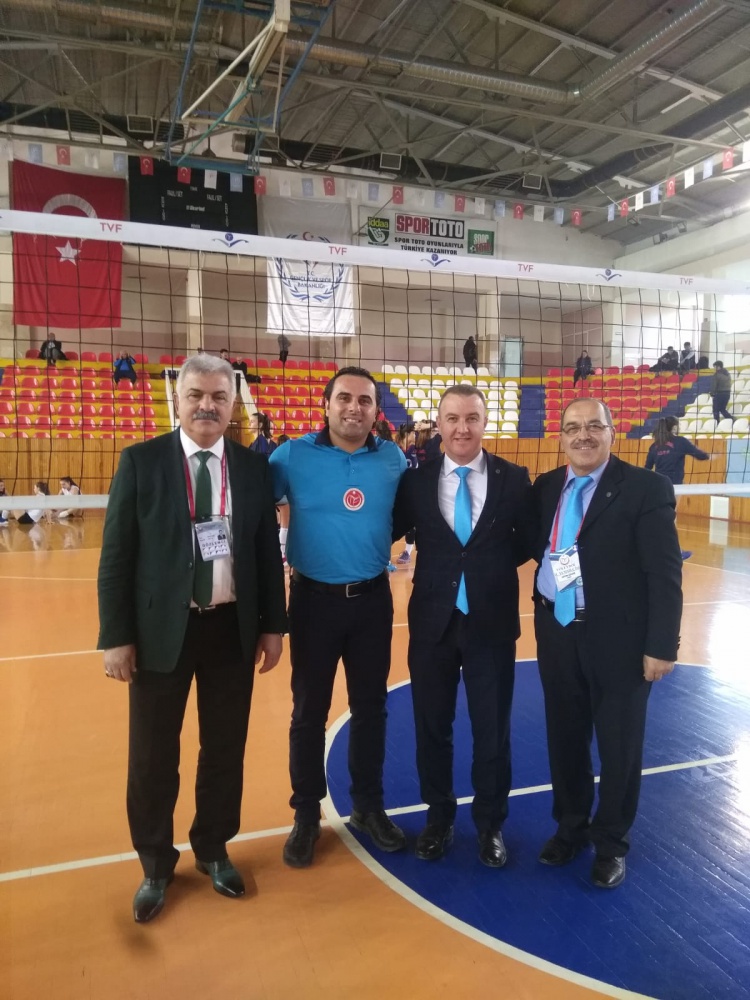Ulusal Voleybol Hakemimiz Bahtiyar Çelik’e Türkiye Şampiyonasında görev 1