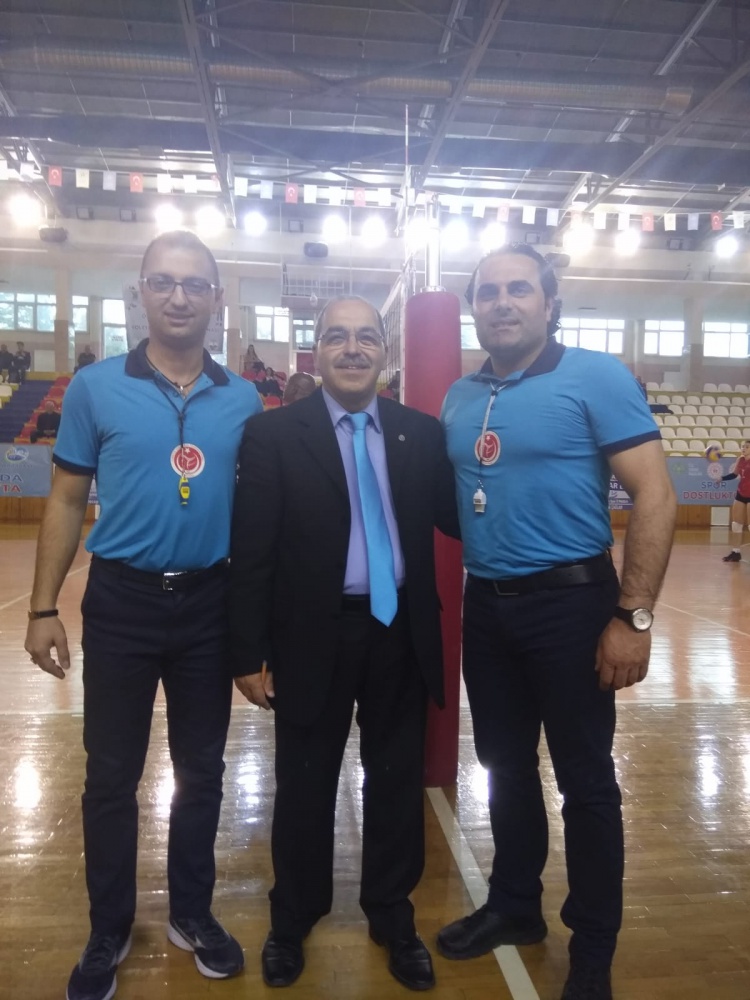 Ulusal Voleybol Hakemimiz Bahtiyar Çelik’e Türkiye Şampiyonasında görev 5