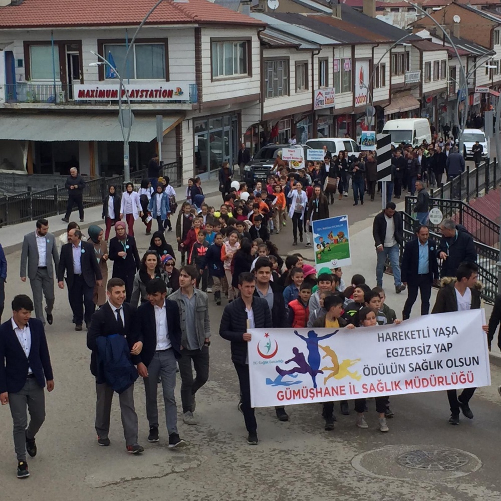 Kelkit’te Sağlık Haftası yürüyüşü 12