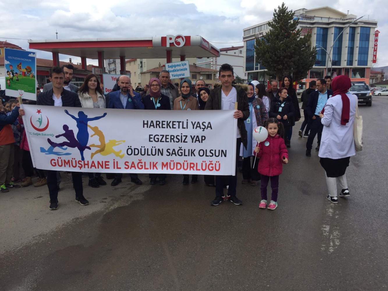 Kelkit’te Sağlık Haftası yürüyüşü 11