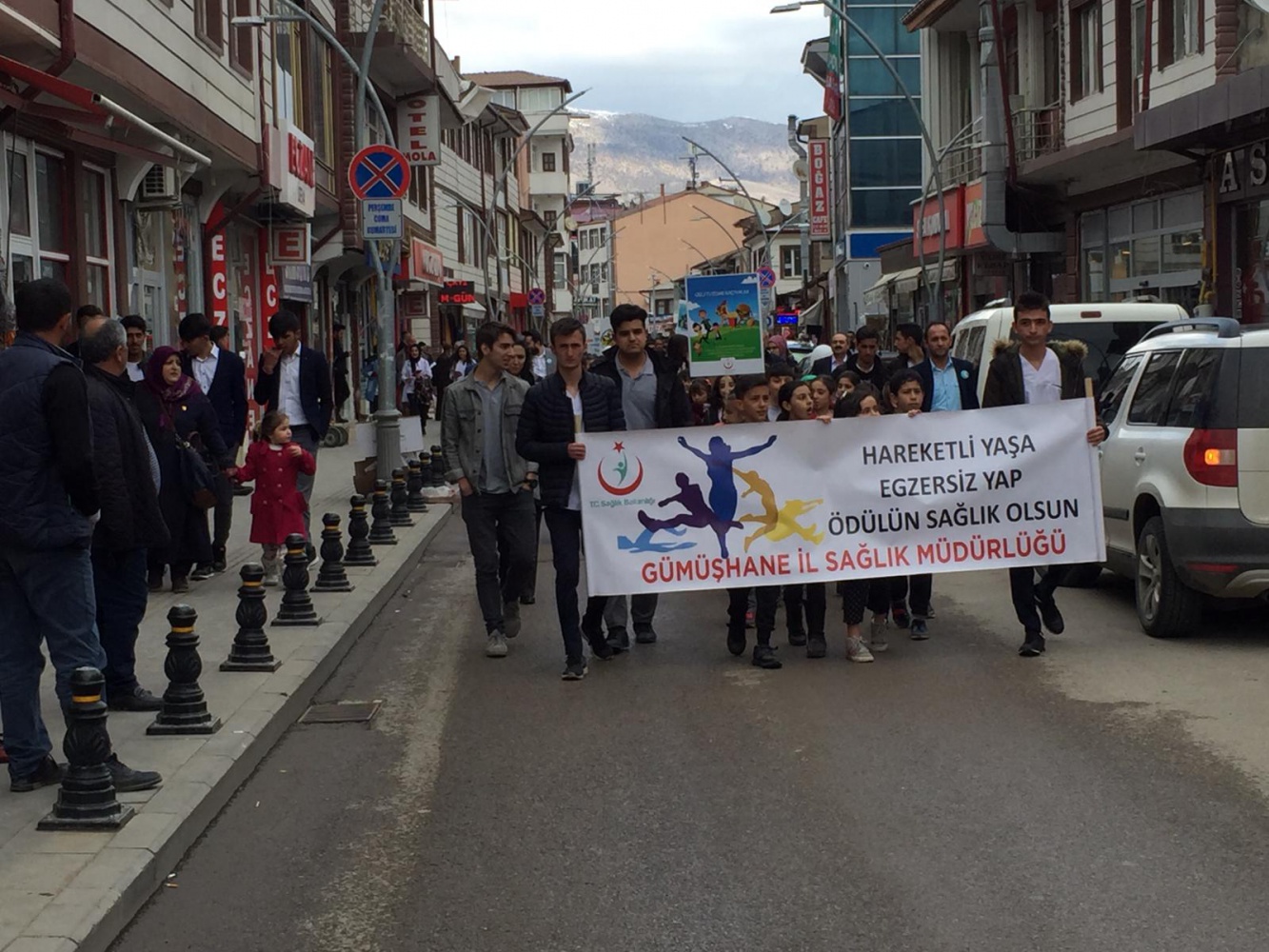 Kelkit’te Sağlık Haftası yürüyüşü 14