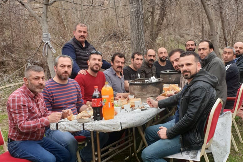 Madenciler Mescitli köyünde stres attı 2