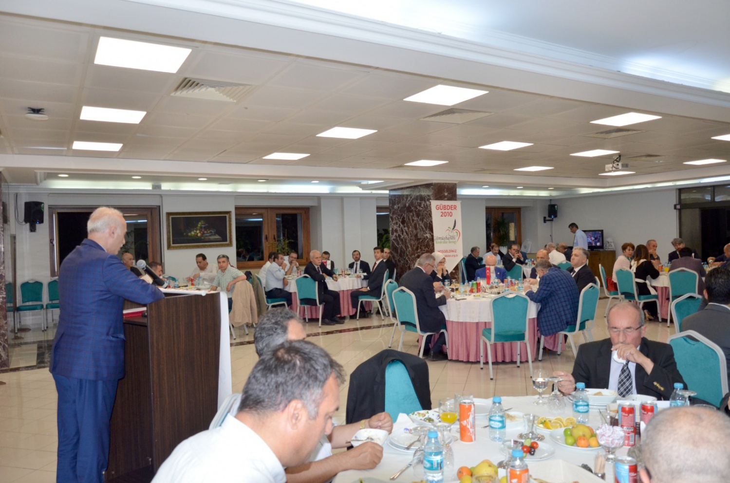 Gümüşhaneli bürokratlar GÜBDER iftarında buluştu 13