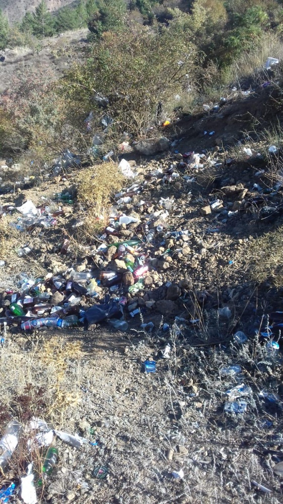 Bir kamyon dolusu şişe toplandı, devamı da var 21