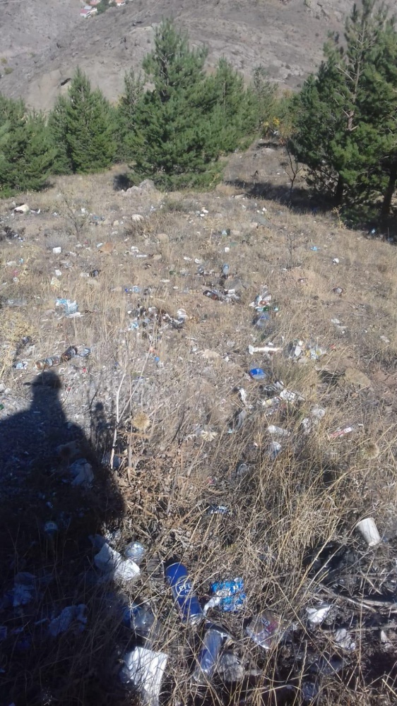 Bir kamyon dolusu şişe toplandı, devamı da var 18