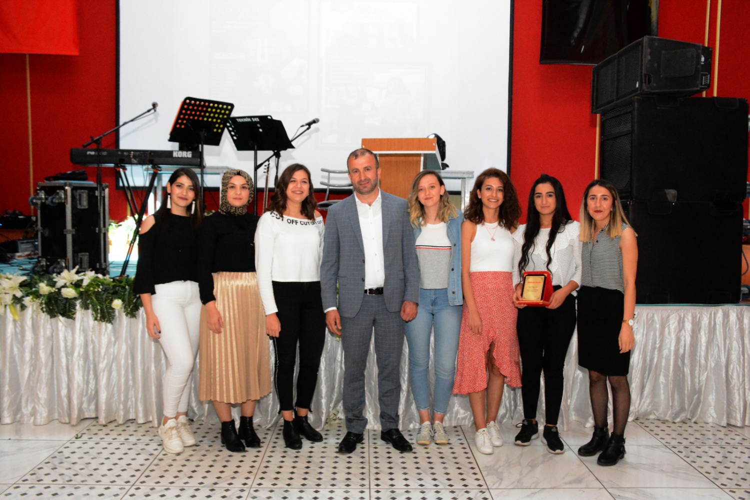 Çiçek Pansiyondan müzik eğlence programı 8