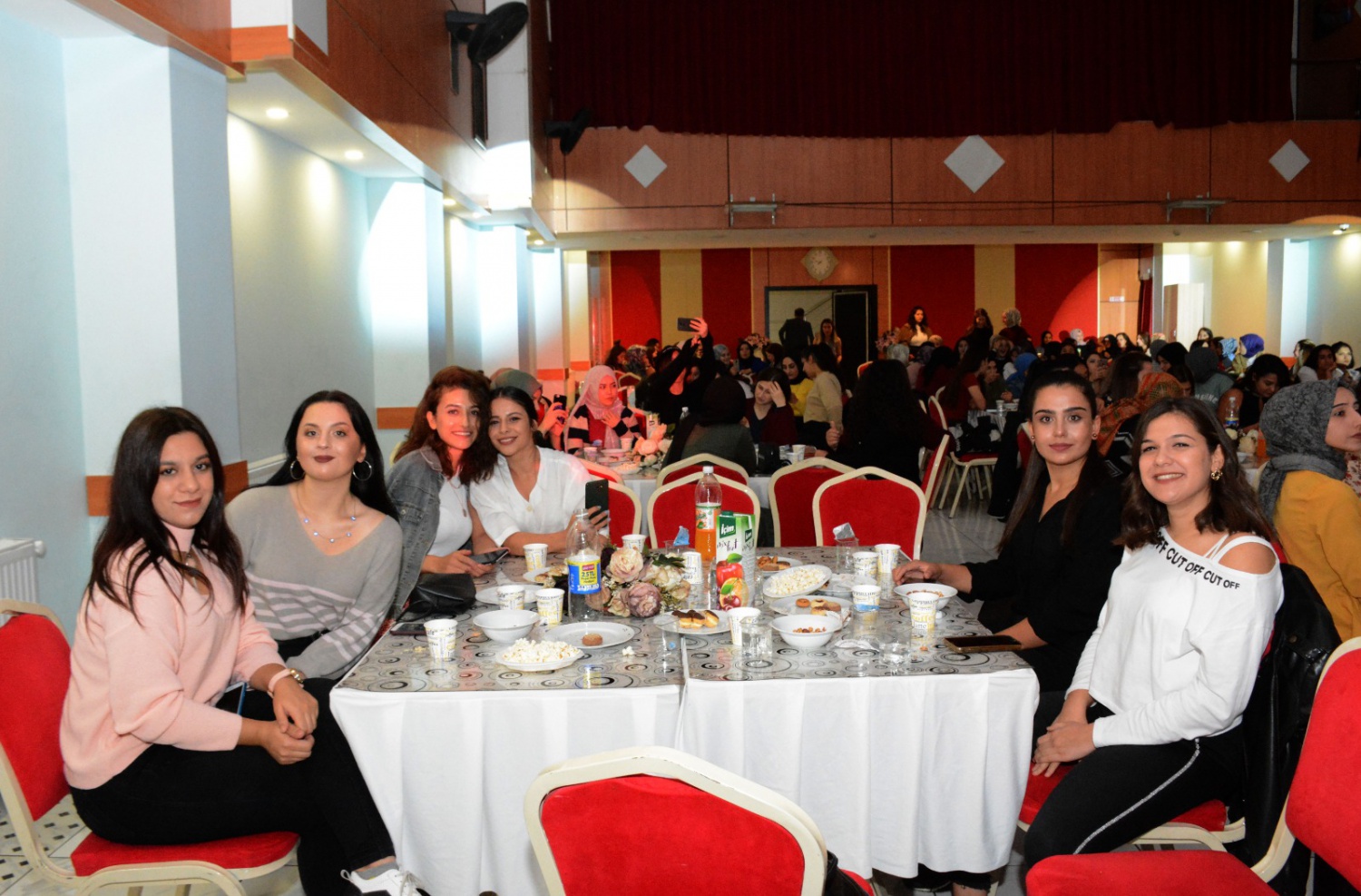 Çiçek Pansiyondan müzik eğlence programı 1