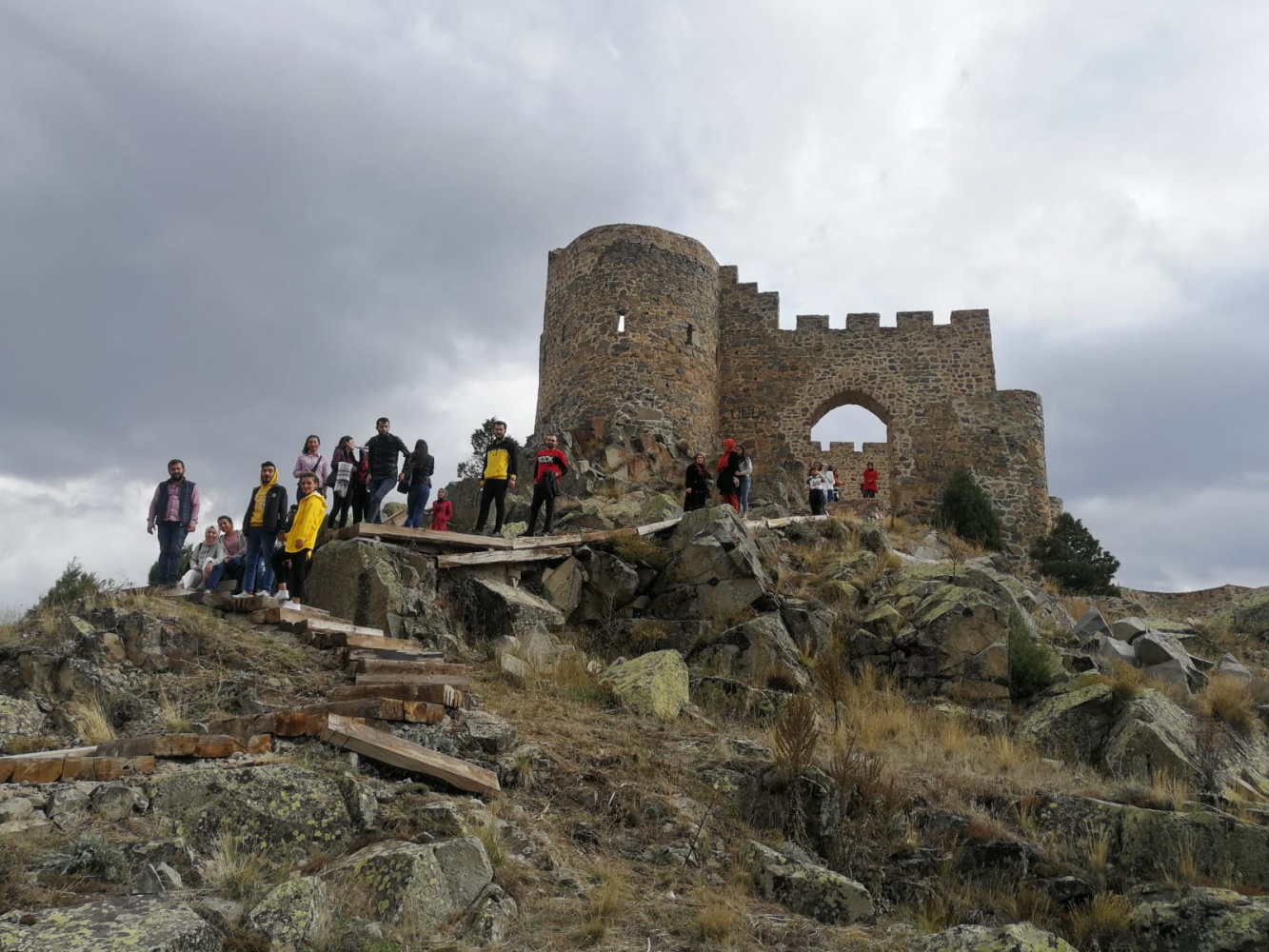 Kov kalesini gezdiler 2