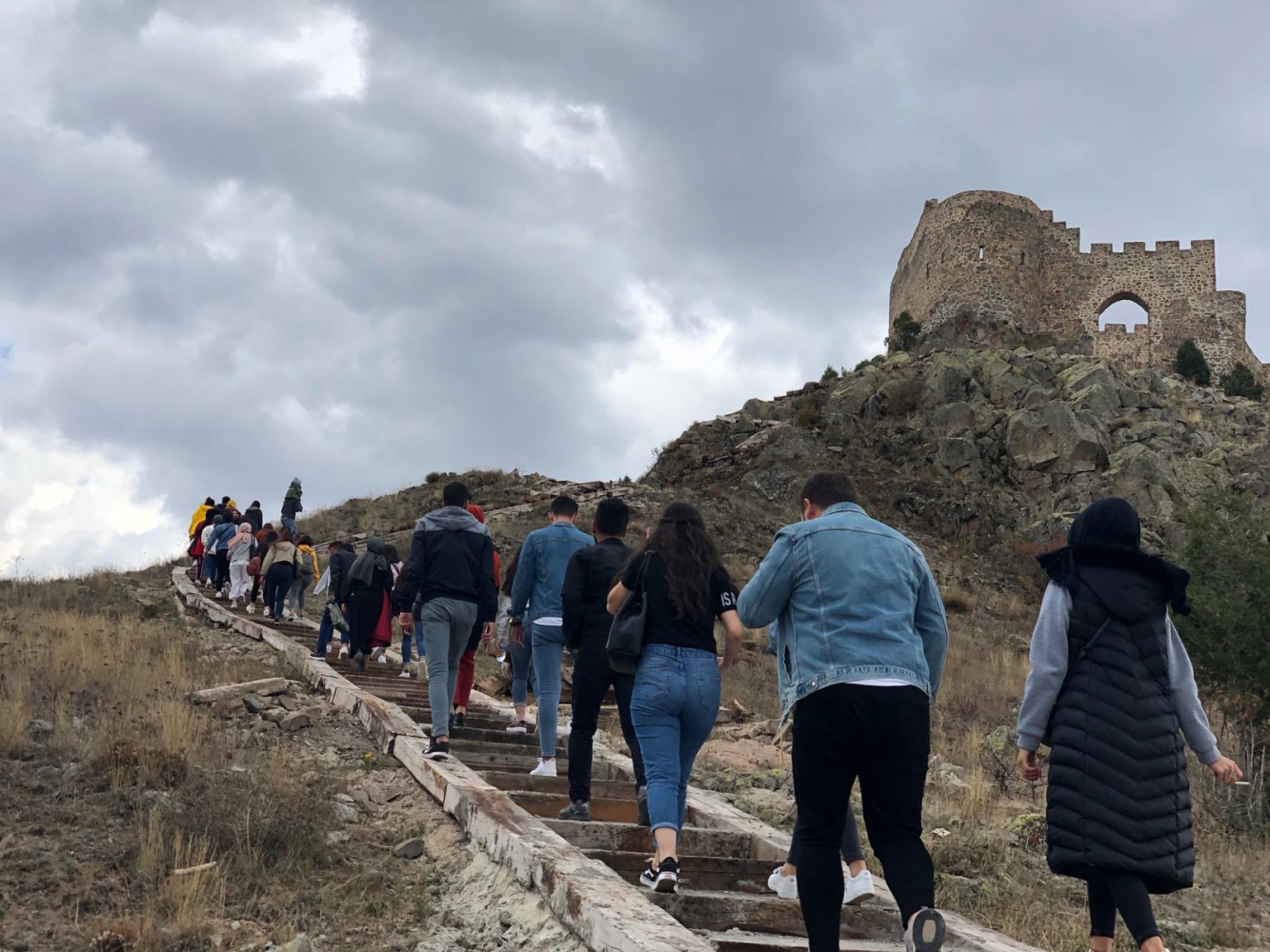 Kov kalesini gezdiler 1