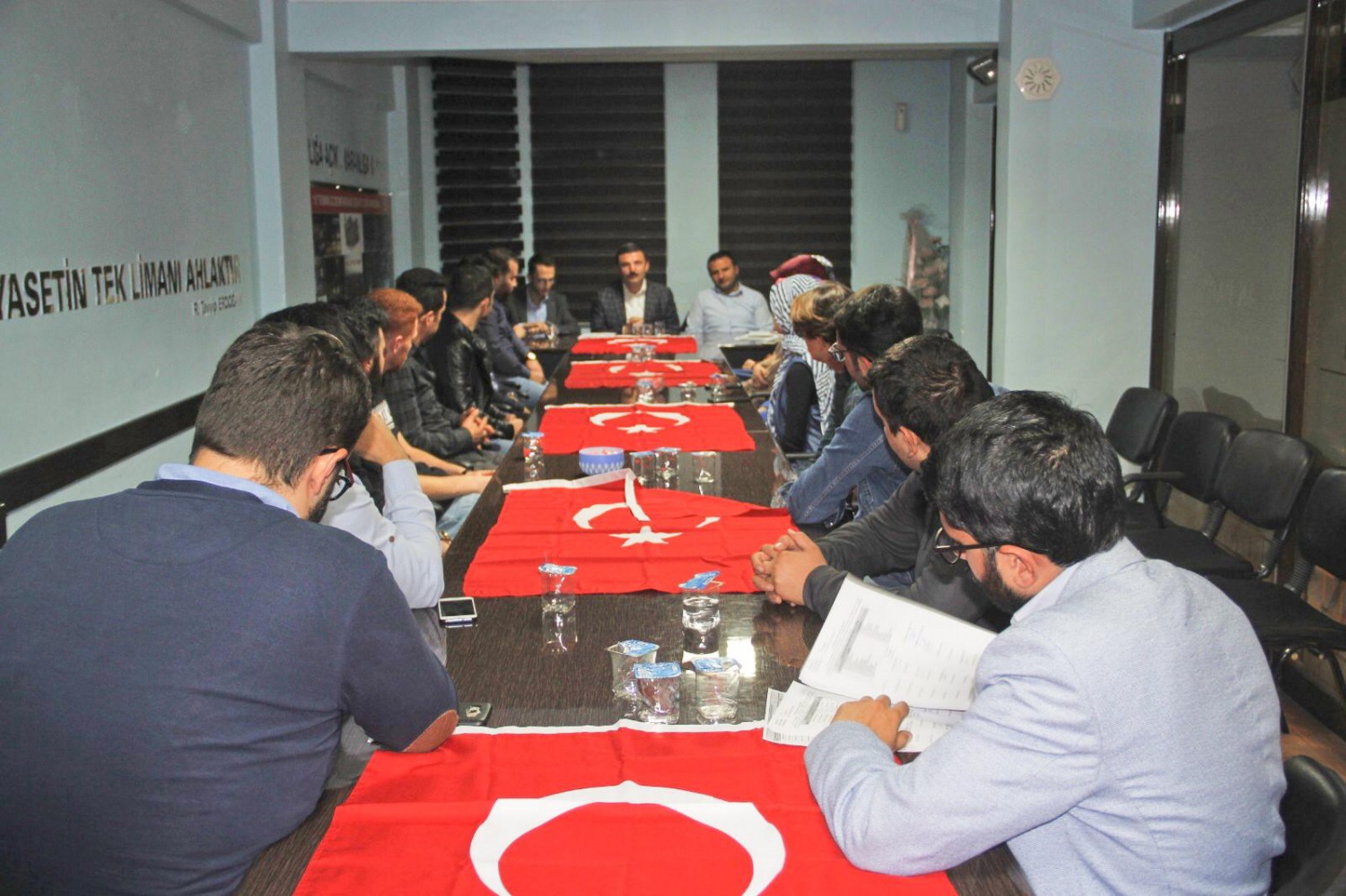 AK Gençlik’ten Barış Pınarı Harekâtına destek açıklaması 2