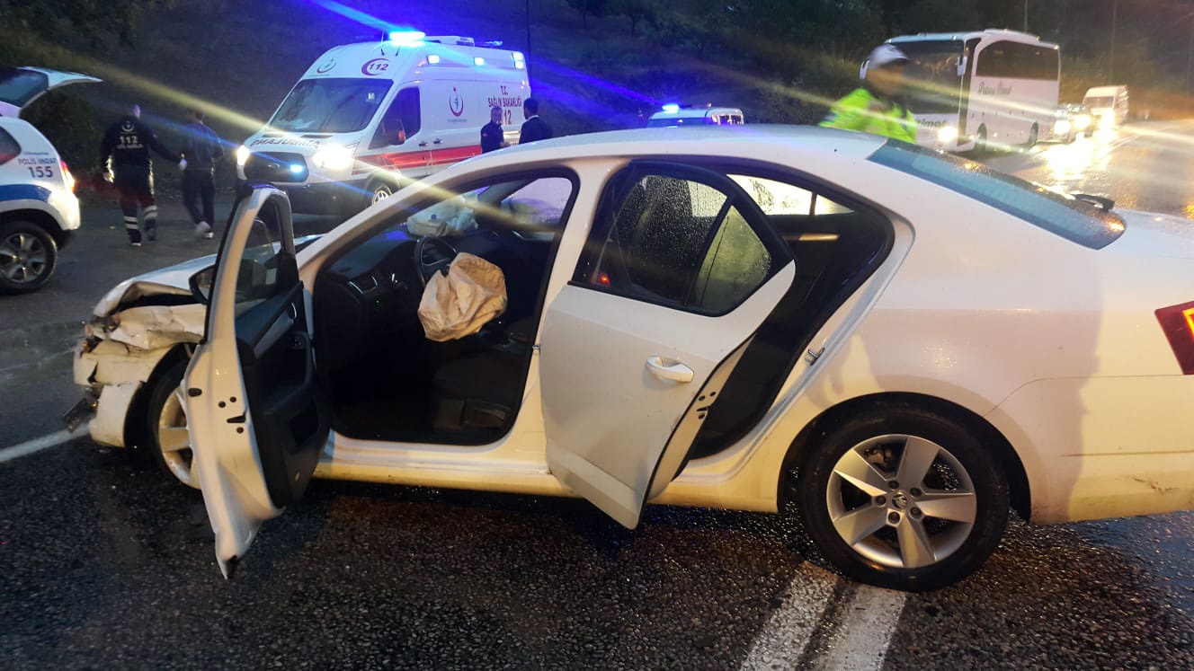 Gümüşhane’de trafik kazası: 2 yaralı 2