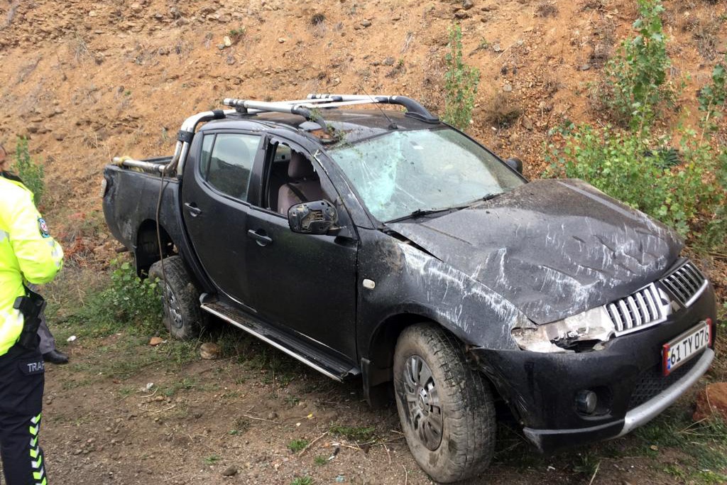 Gümüşhane’de iki ayrı trafik kazasında 9 kişi yaralandı 2