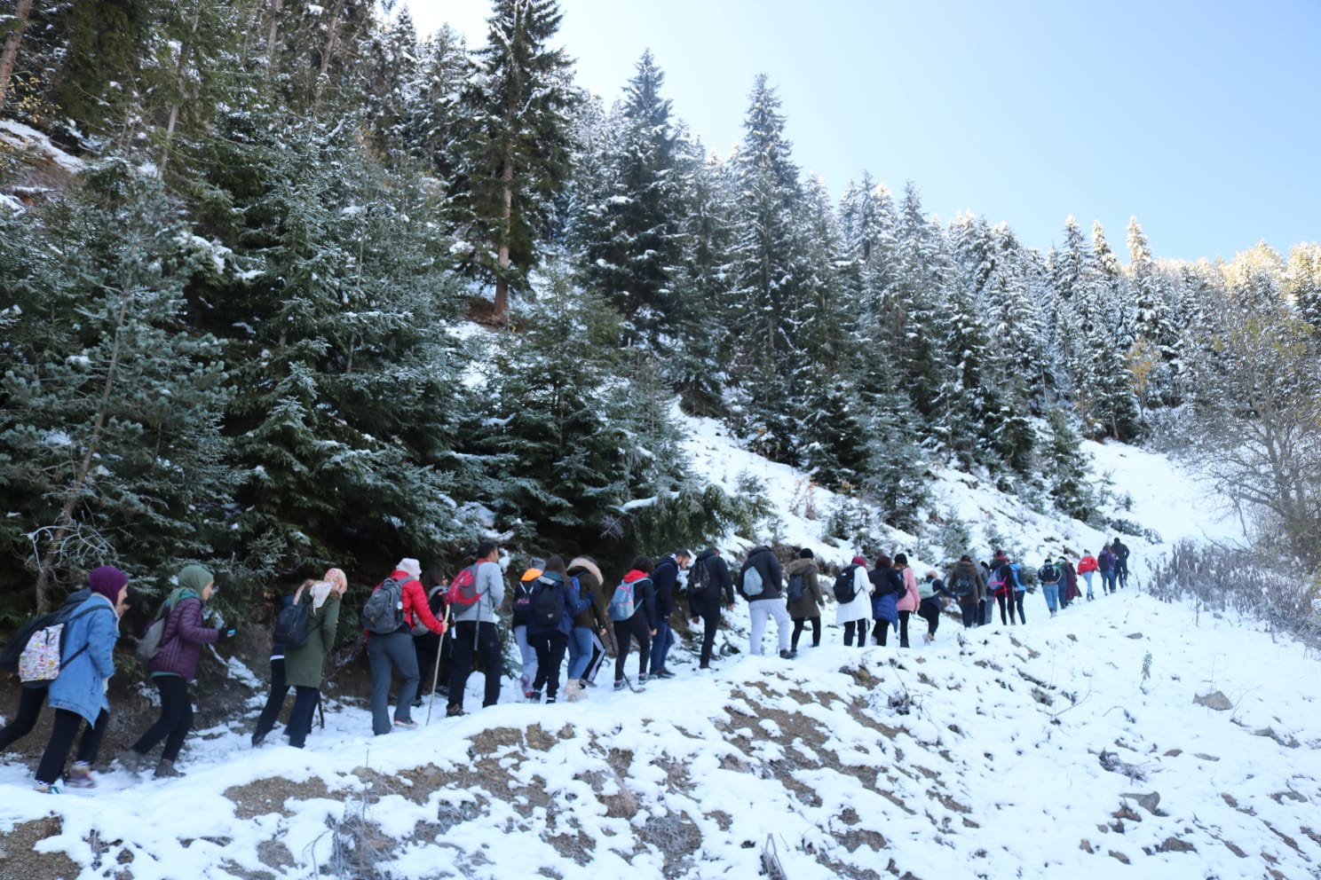 Gümüşhaneli dağcılar Zigana’da sonbahar ve kışı bir arada yaşadı 9