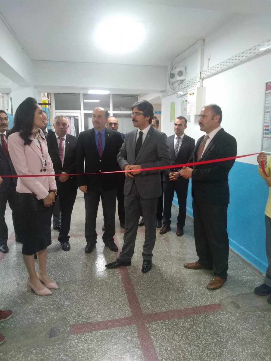 Atatürk Ortaokulunda TÜBİTAK bilim fuarı 9