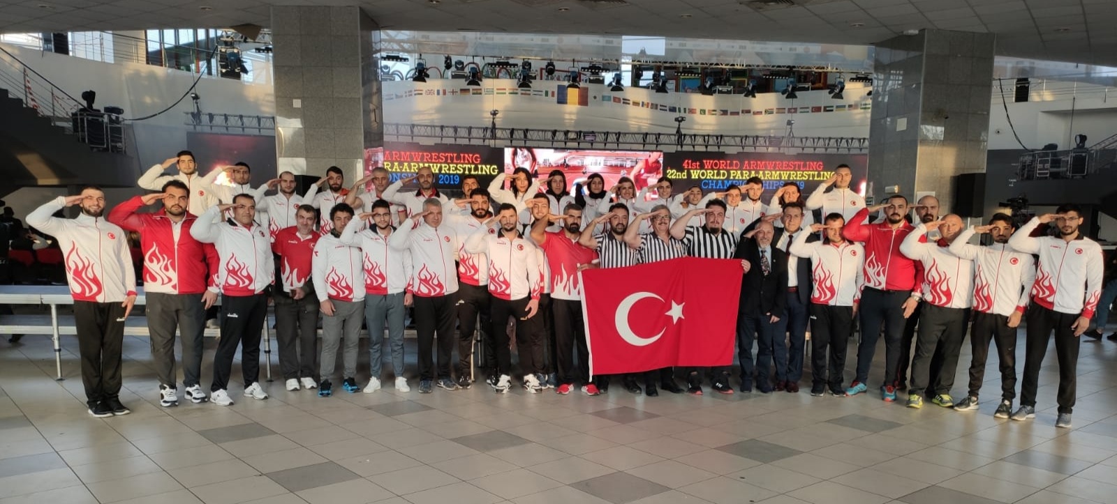 Dünya’nın bileğini büktük 5