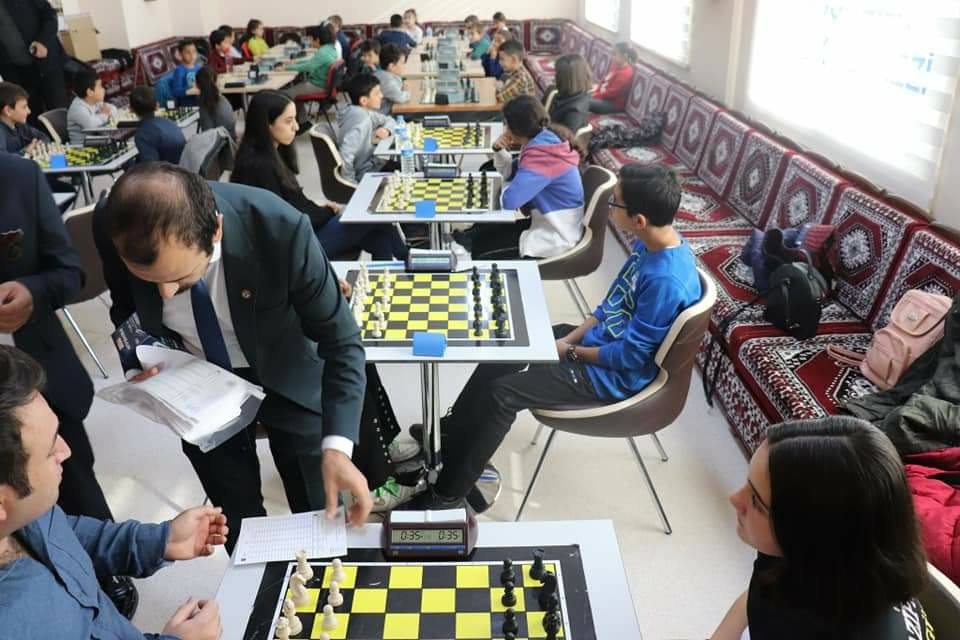 Cumhuriyet Kupası satranç turnuvası düzenlendi 6