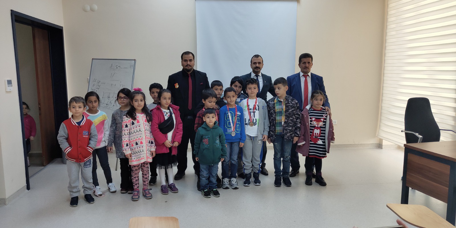 Cumhuriyet Kupası satranç turnuvası düzenlendi 7