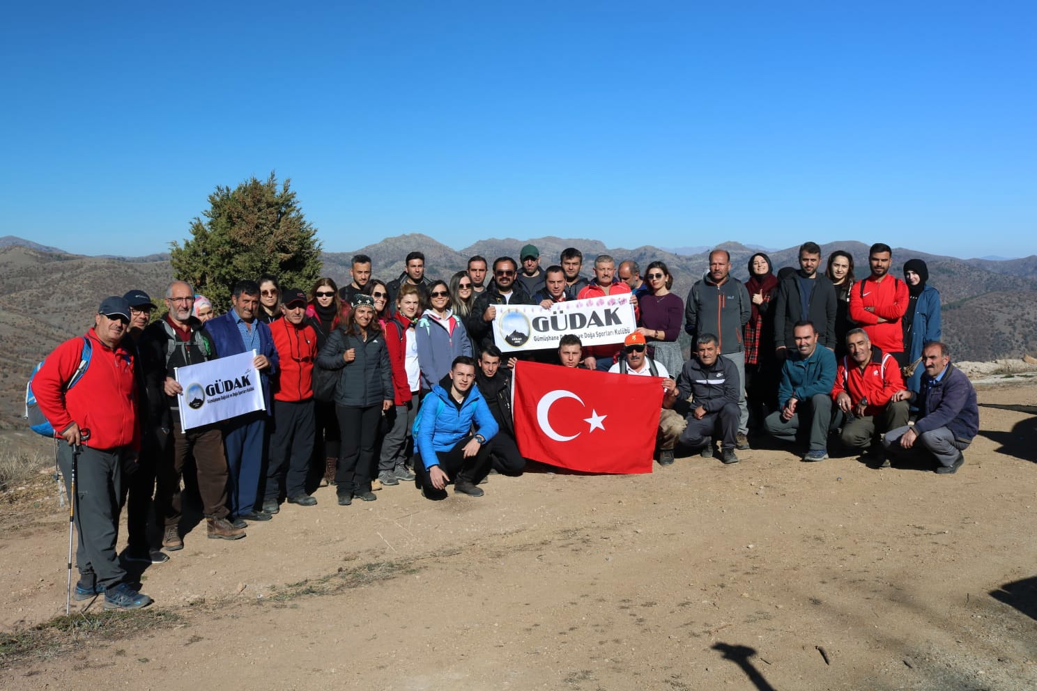 Gümüşhane’de doğa yürüyüşleri yoğun ilgi görüyor 1