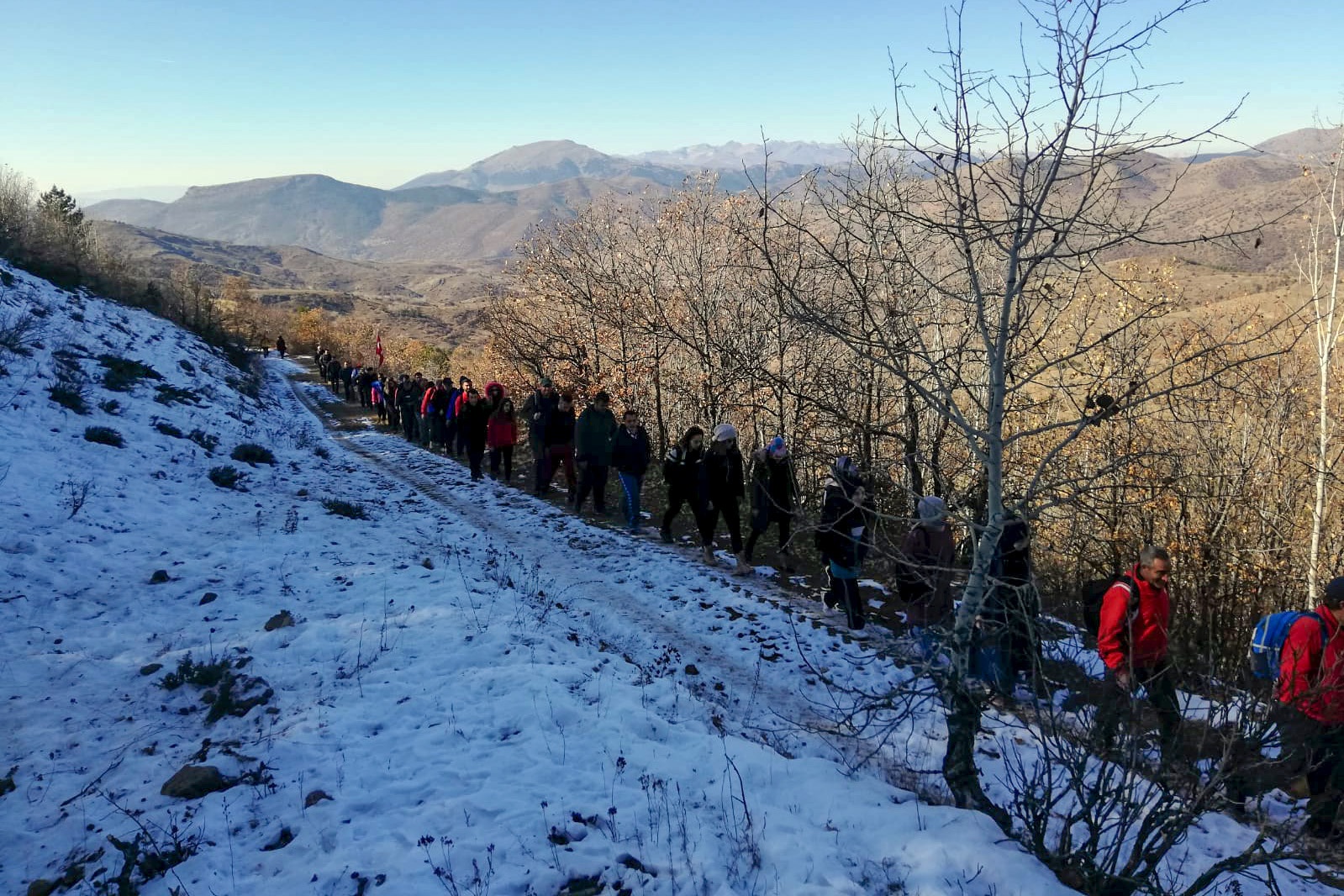 Gümüşhane’de doğa yürüyüşleri yoğun ilgi görüyor 10