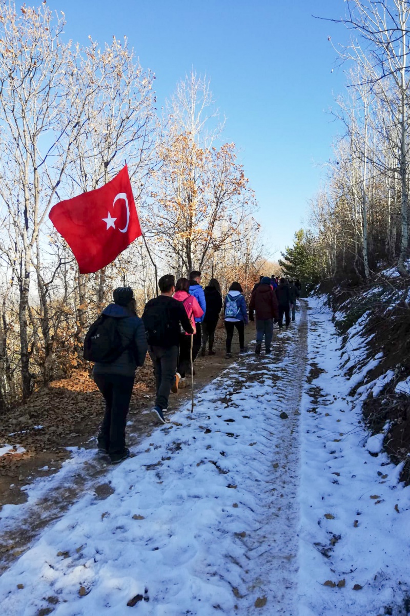 Gümüşhane’de doğa yürüyüşleri yoğun ilgi görüyor 13