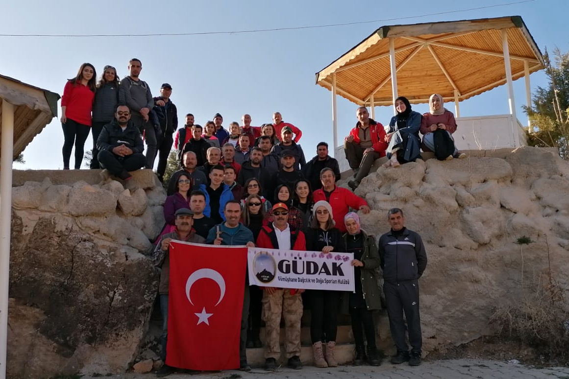 Gümüşhane’de doğa yürüyüşleri yoğun ilgi görüyor 7
