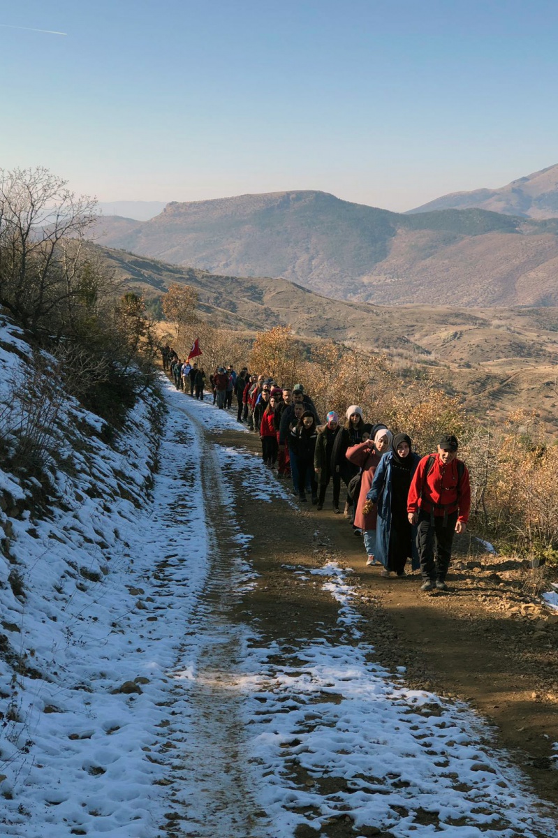 Gümüşhane’de doğa yürüyüşleri yoğun ilgi görüyor 5